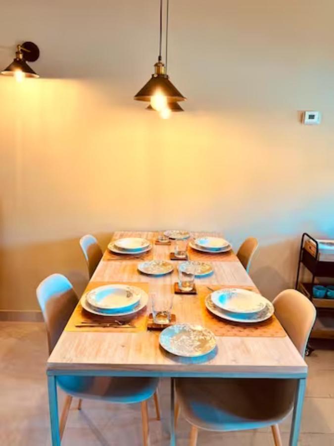 Lido Galeazzi Giant Pool Apartment Сирмионе Екстериор снимка